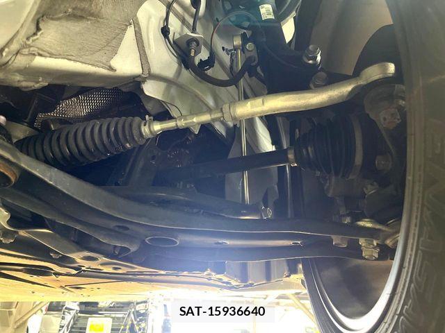 Toyota YARIS CROSS 2022-07 7227764-19