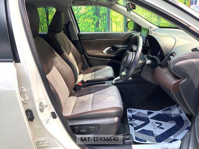 Toyota YARIS CROSS 2022-07 7227764-7
