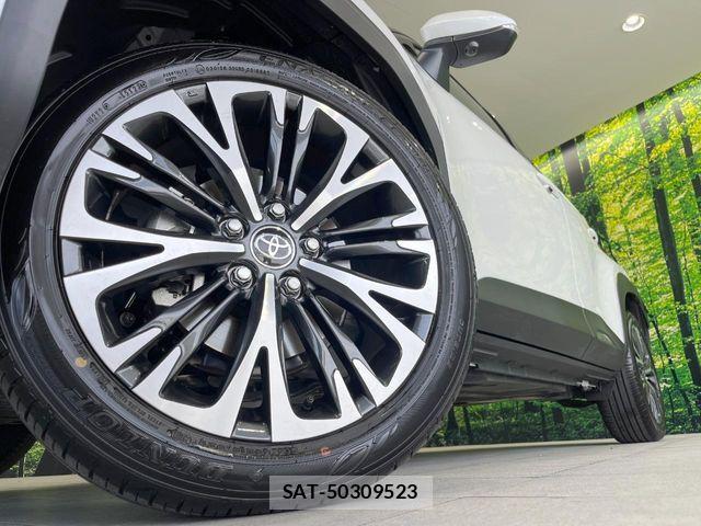Toyota YARIS CROSS 2025-08 7227801-12