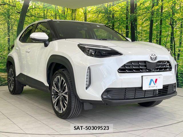 Toyota YARIS CROSS 2025-08 7227801-15