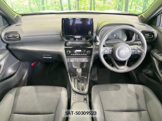 Toyota YARIS CROSS 2025-08 7227801-1