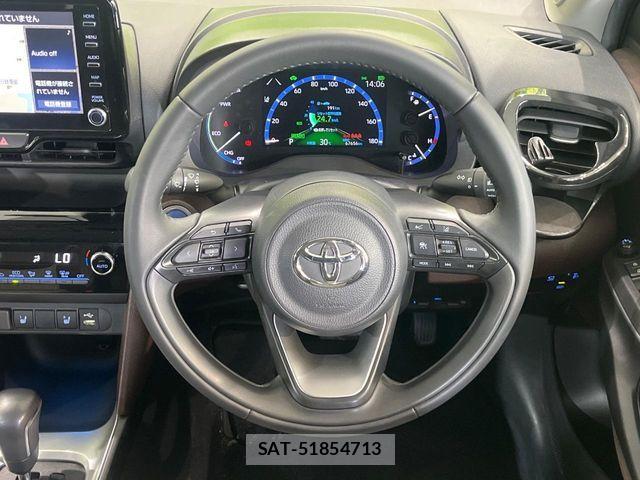 Toyota YARIS CROSS 2021-06 7227751-10