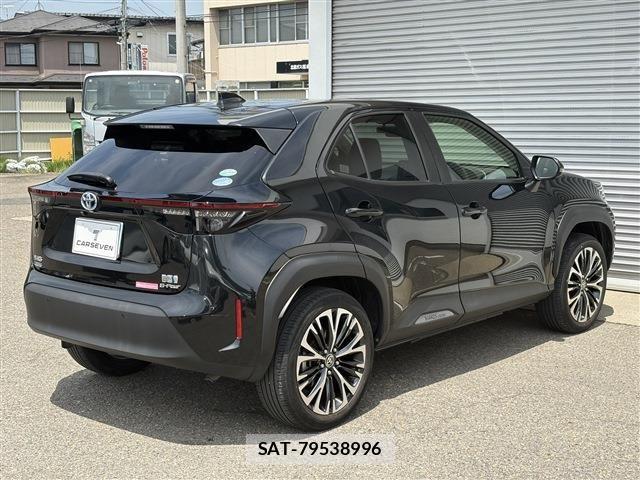 Toyota YARIS CROSS 2021-03 7227748-9