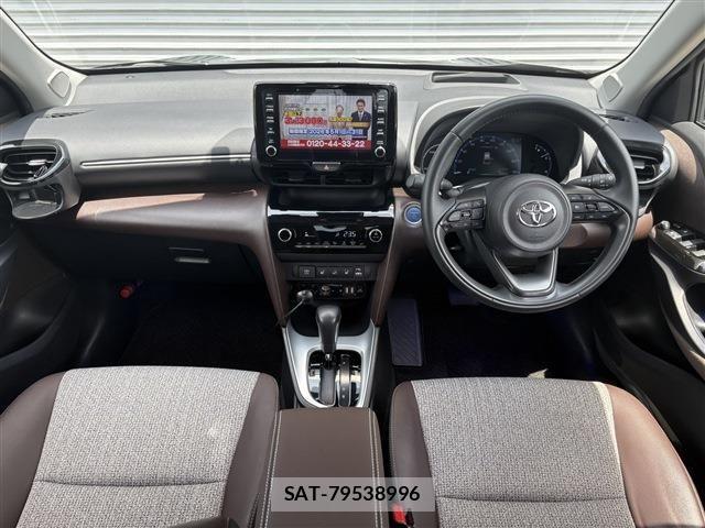 Toyota YARIS CROSS 2021-03 7227748-13