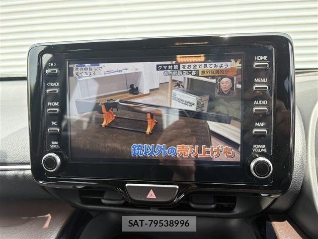 Toyota YARIS CROSS 2021-03 7227748-17