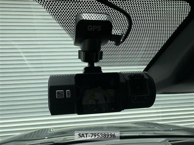 Toyota YARIS CROSS 2021-03 7227748-25