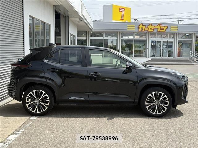 Toyota YARIS CROSS 2021-03 7227748-4