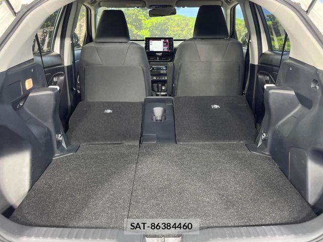 Toyota YARIS CROSS 2021-12 7227758-9