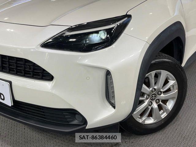 Toyota YARIS CROSS 2021-12 7227758-11