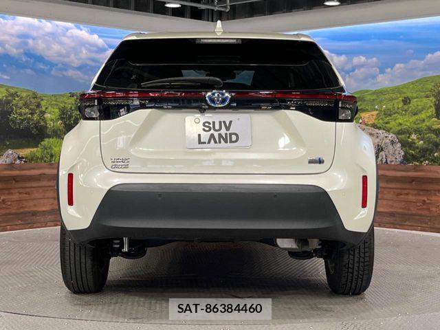 Toyota YARIS CROSS 2021-12 7227758-14