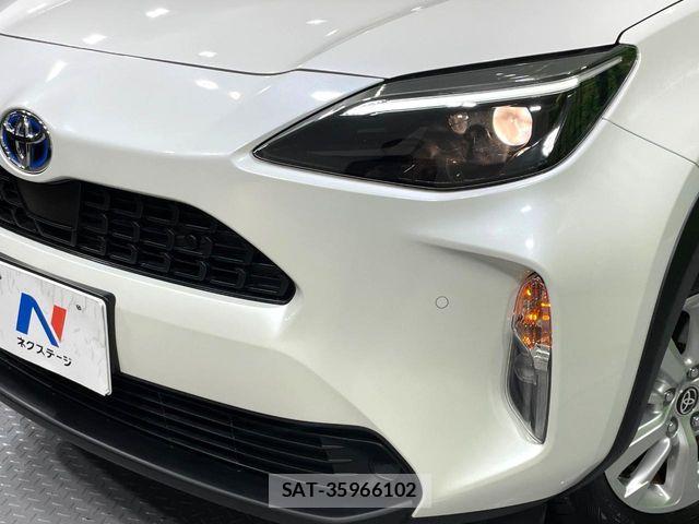 Toyota YARIS CROSS 2021-11 7227757-13