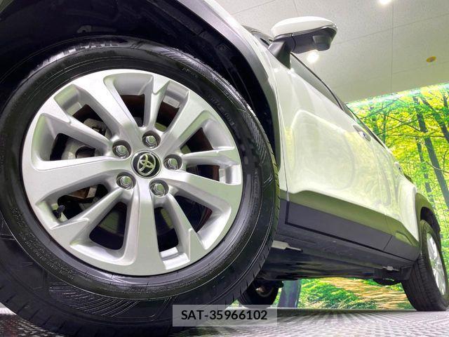 Toyota YARIS CROSS 2021-11 7227757-14