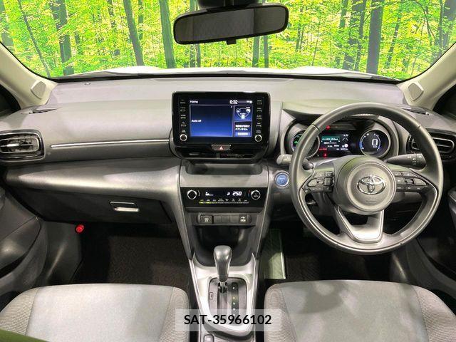 Toyota YARIS CROSS 2021-11 7227757-1