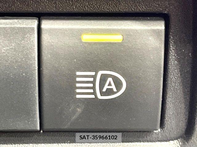 Toyota YARIS CROSS 2021-11 7227757-7