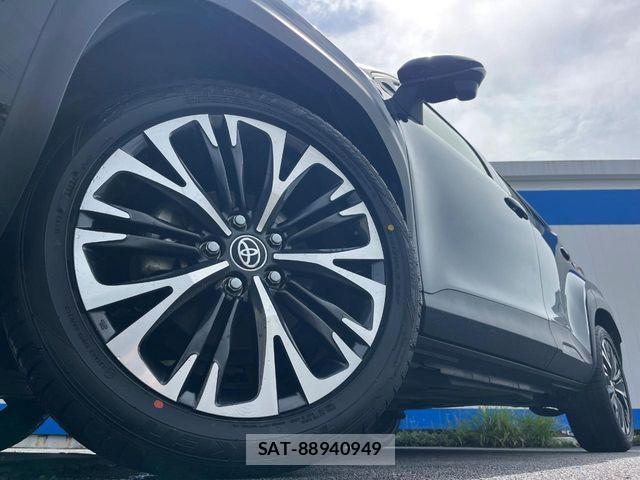 Toyota YARIS CROSS 2021-05 7227750-12