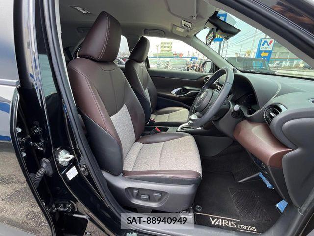Toyota YARIS CROSS 2021-05 7227750-7