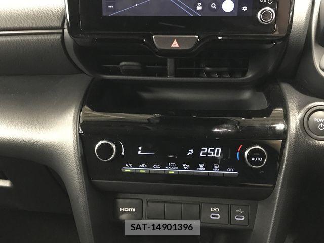 Toyota YARIS CROSS 2024-04 7227791-10