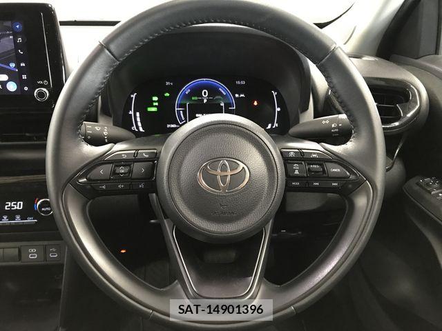 Toyota YARIS CROSS 2024-04 7227791-14