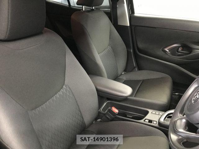 Toyota YARIS CROSS 2024-04 7227791-18