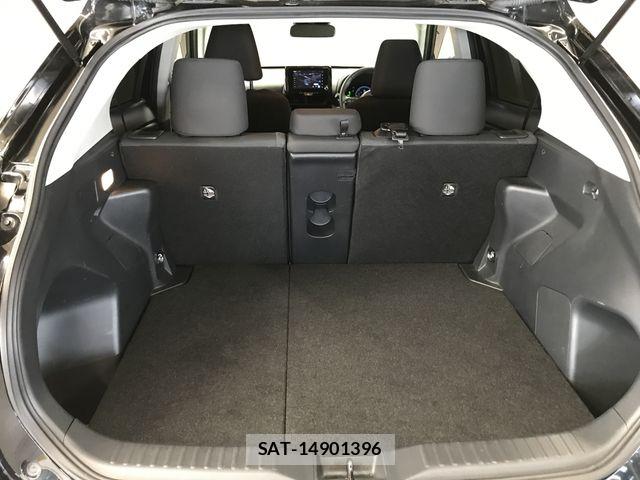Toyota YARIS CROSS 2024-04 7227791-20