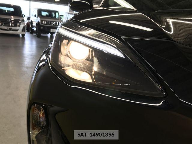 Toyota YARIS CROSS 2024-04 7227791-23