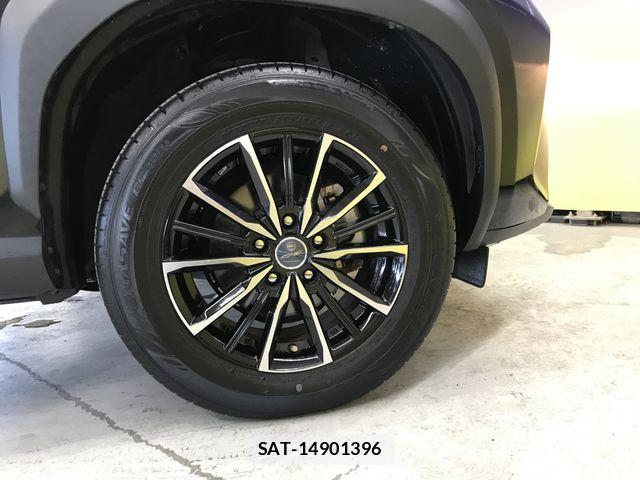 Toyota YARIS CROSS 2024-04 7227791-27