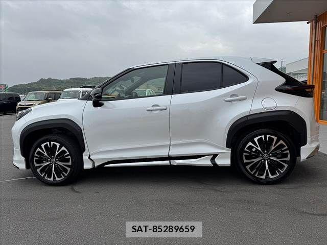 Toyota YARIS CROSS 2026-03 7227803-11