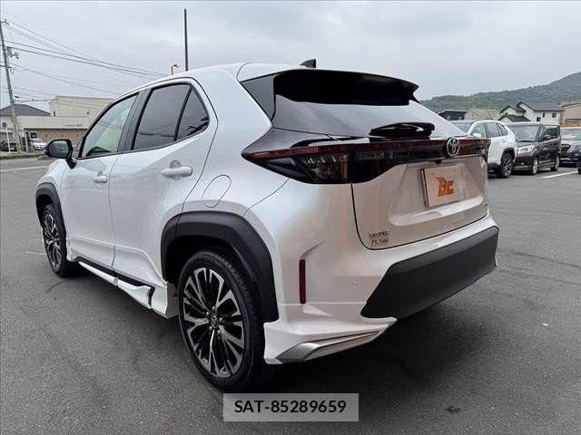 Toyota YARIS CROSS 2026-03 7227803-12