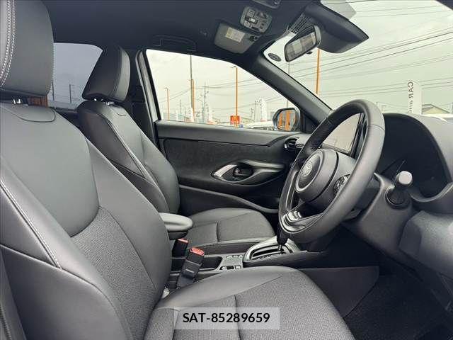 Toyota YARIS CROSS 2026-03 7227803-15