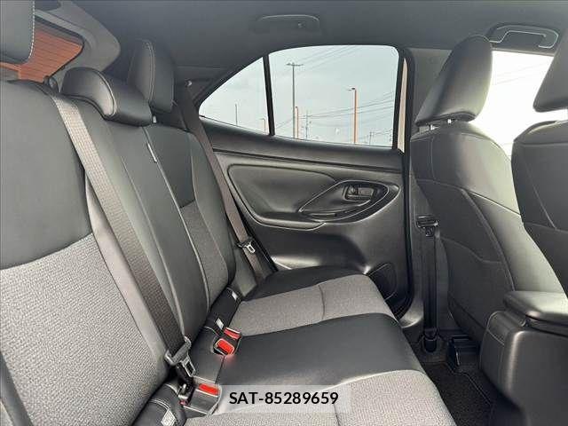 Toyota YARIS CROSS 2026-03 7227803-16