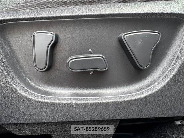 Toyota YARIS CROSS 2026-03 7227803-3