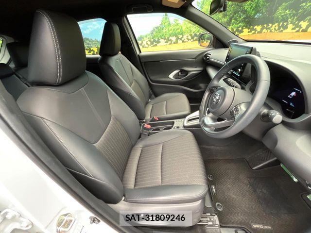 Toyota YARIS CROSS 2023-01 7227769-7