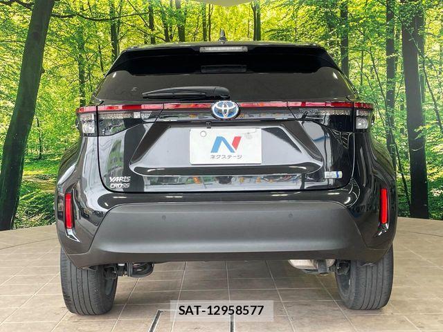 Toyota YARIS CROSS 2021-09 7227755-14