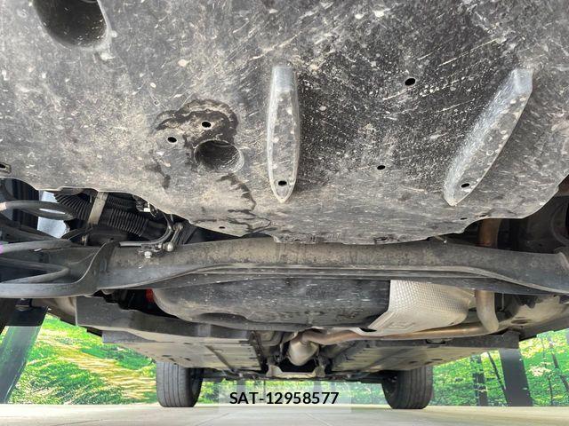 Toyota YARIS CROSS 2021-09 7227755-18