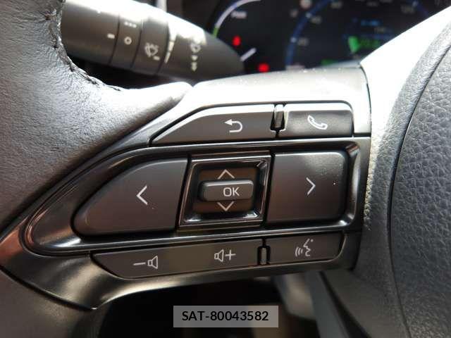 Toyota YARIS CROSS 2023-12 7227786-10
