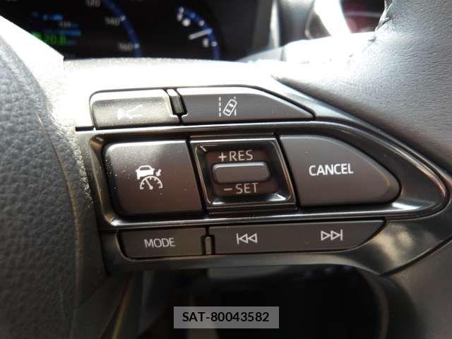 Toyota YARIS CROSS 2023-12 7227786-11