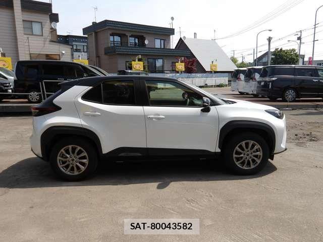 Toyota YARIS CROSS 2023-12 7227786-5