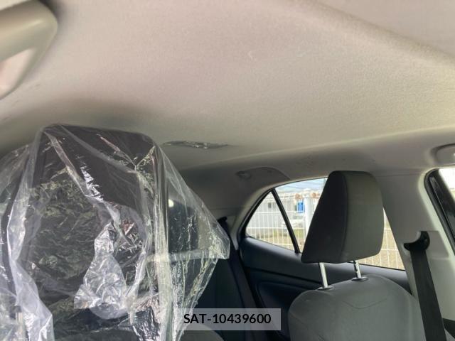 Toyota YARIS CROSS 2021-03 7227752-13