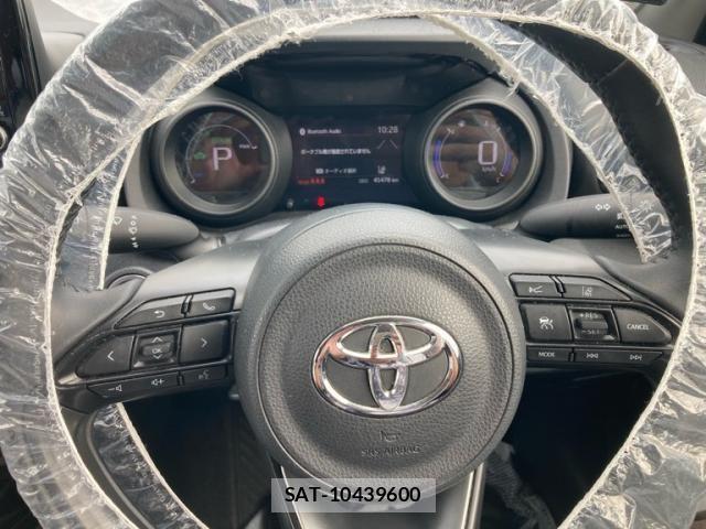Toyota YARIS CROSS 2021-03 7227752-16