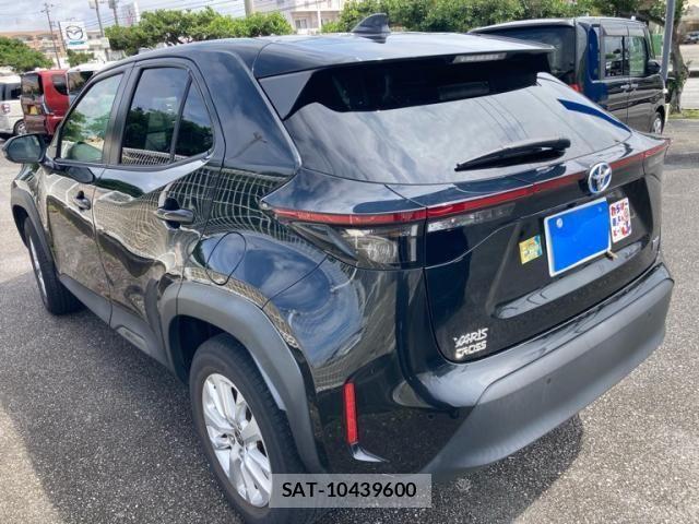 Toyota YARIS CROSS 2021-03 7227752-3