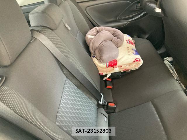 Toyota YARIS CROSS 2021-08 7227756-15
