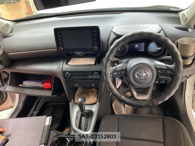Toyota YARIS CROSS 2021-08 7227756-17