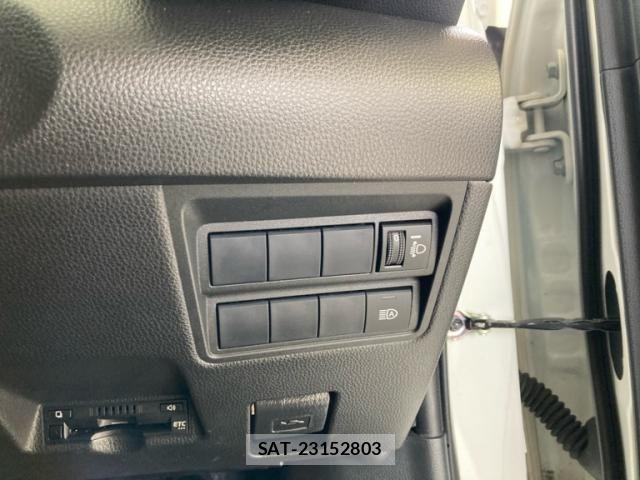 Toyota YARIS CROSS 2021-08 7227756-19