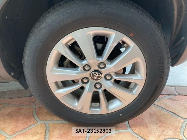 Toyota YARIS CROSS 2021-08 7227756-7