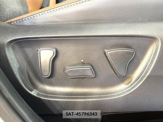 Toyota YARIS CROSS 2023-06 7227772-6