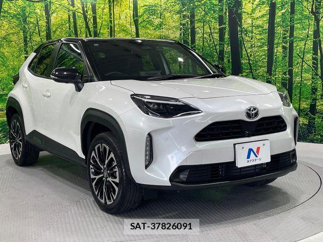 Toyota YARIS CROSS 2025-07 7227800-16