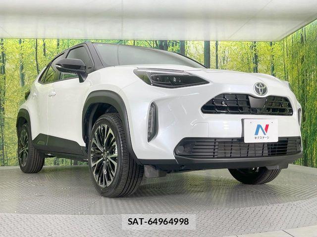 Toyota YARIS CROSS 2025-05 7227798-15