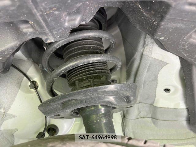 Toyota YARIS CROSS 2025-05 7227798-19