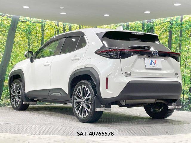 Toyota YARIS CROSS 2022-03 7227763-17