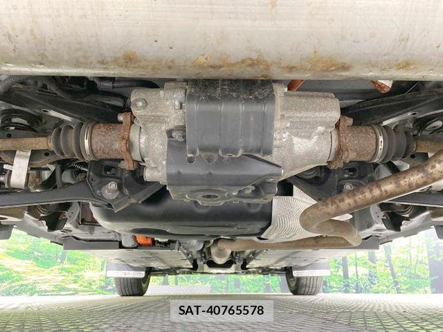 Toyota YARIS CROSS 2022-03 7227763-19